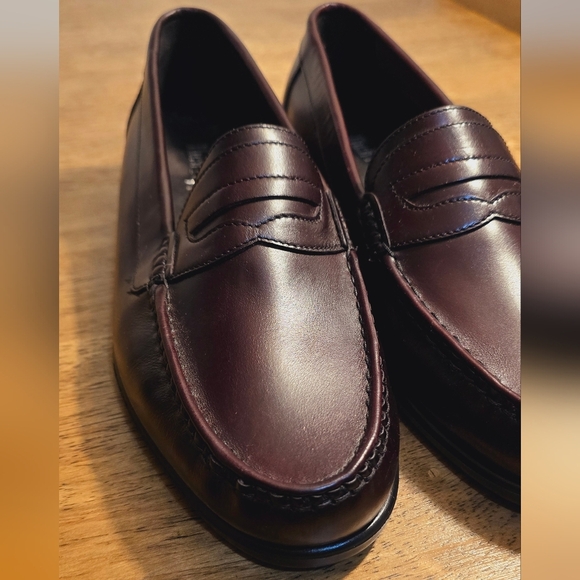 Hush Puppies Unisex Loafers ✨️ - Picture 4 of 10